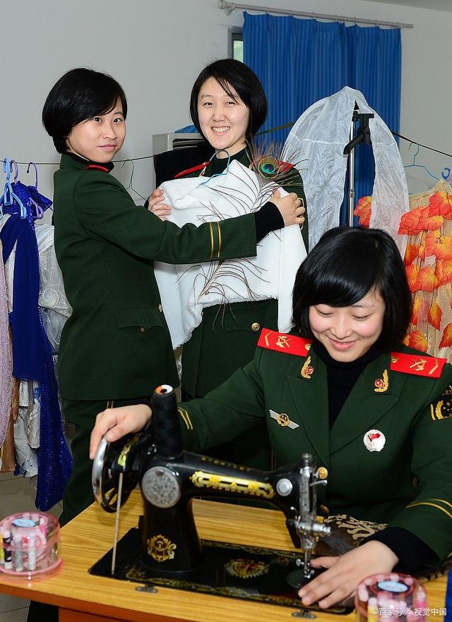 女兵背后的家庭，探尋她們的成長與力量源泉，女兵背后的家庭，成長與力量之源的探尋