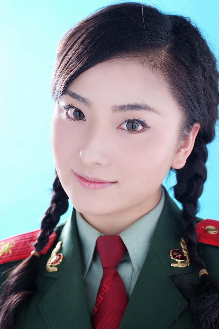 中國最漂亮的女兵照片第一名——展現(xiàn)英雄之美與榮耀印記，中國女兵第一名，榮耀印記與英雄之美的璀璨瞬間