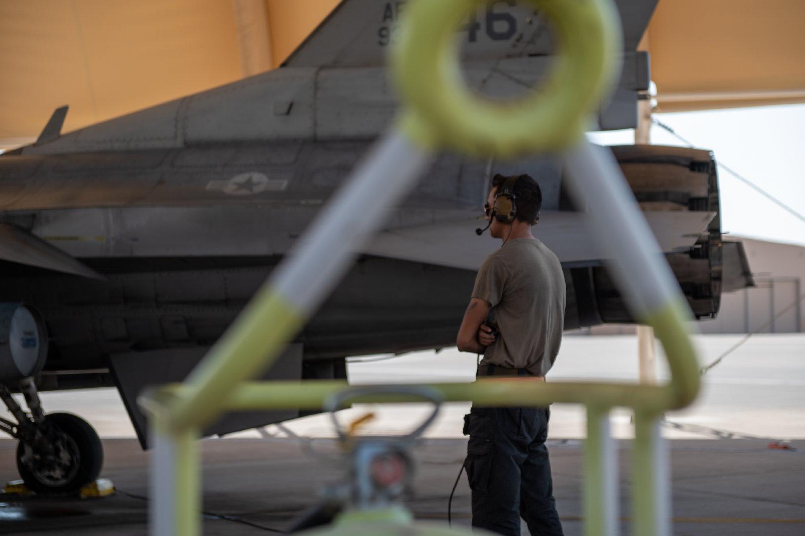 中國空軍戰(zhàn)機數(shù)量概覽，2022年的最新數(shù)據(jù)解讀，中國空軍戰(zhàn)機數(shù)量概覽，最新數(shù)據(jù)解讀及分析（2022版）