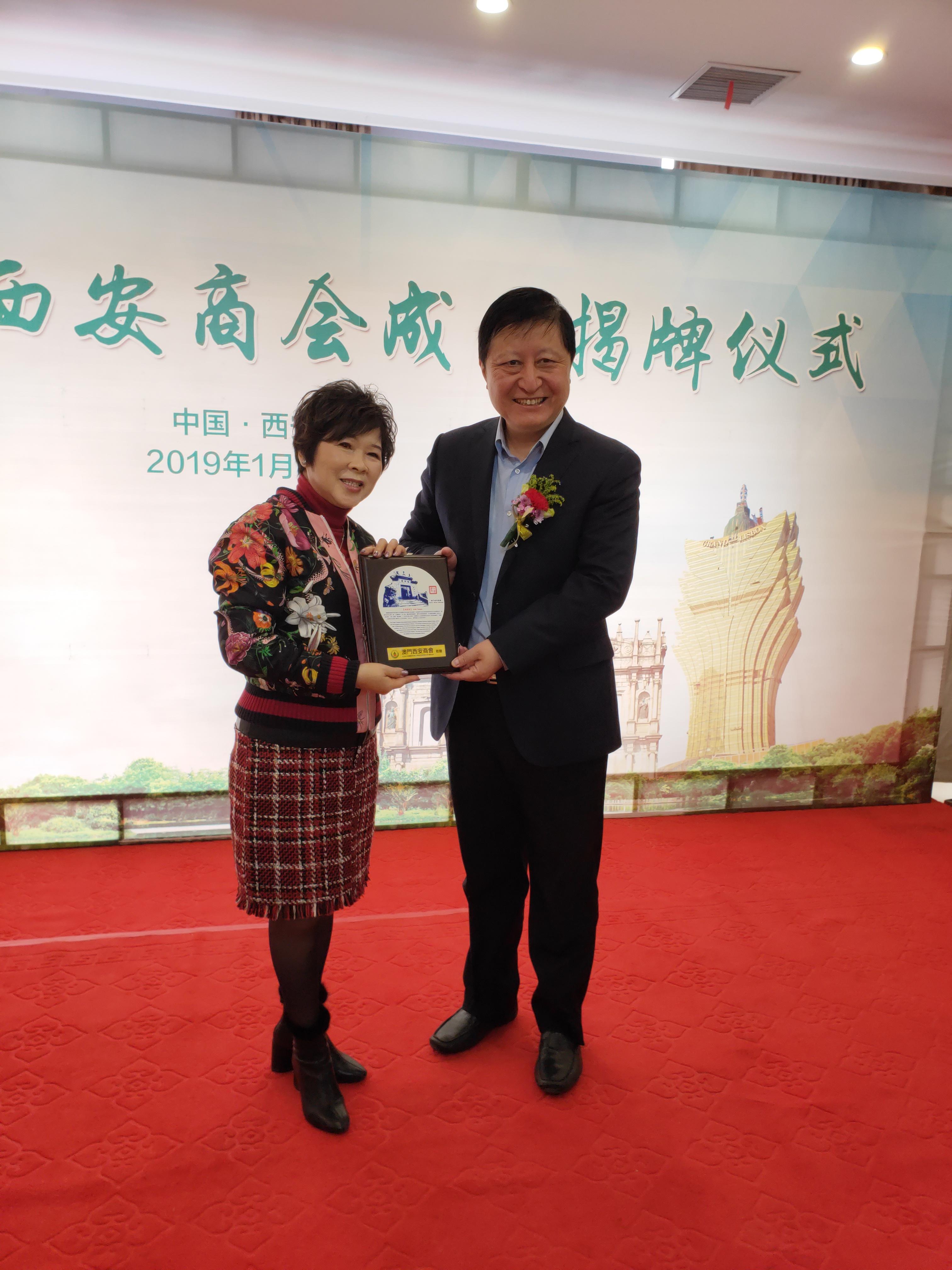 澳門一肖100準(zhǔn)免費(fèi)——揭秘彩票背后的秘密，澳門彩票揭秘，一肖預(yù)測背后的真相