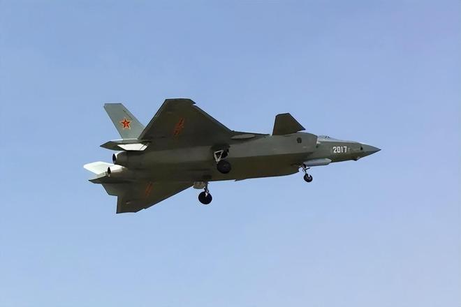 揭秘殲-22戰(zhàn)斗機(jī)的卓越性能與獨(dú)特優(yōu)勢，揭秘殲-22戰(zhàn)斗機(jī)的性能優(yōu)勢與獨(dú)特之處