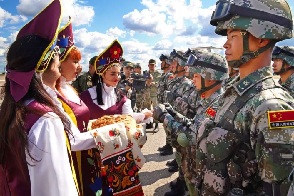 俄羅斯邀請中國出兵，兩國軍事合作的深度探討與前景分析，中俄軍事合作深度探討，中國出兵與前景分析