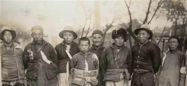 運(yùn)-50大型戰(zhàn)略運(yùn)輸機(jī)的優(yōu)勢與挑戰(zhàn)，探索航空運(yùn)輸?shù)奈磥恚\(yùn)-50大型戰(zhàn)略運(yùn)輸機(jī)的優(yōu)勢與挑戰(zhàn)，航空運(yùn)輸未來探索之路