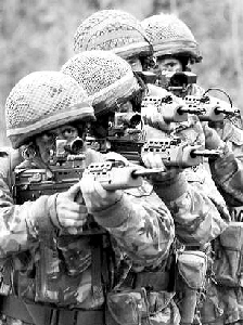 今日戰(zhàn)事新聞，全球軍事動(dòng)態(tài)深度解析，全球軍事動(dòng)態(tài)深度解析，今日戰(zhàn)事新聞綜述