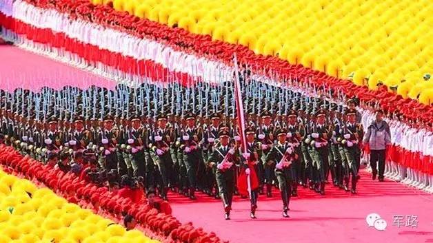 國慶閱兵是每年一次嗎？——深度解析與探討，深度解析與探討，國慶閱兵是否為每年例行活動(dòng)？