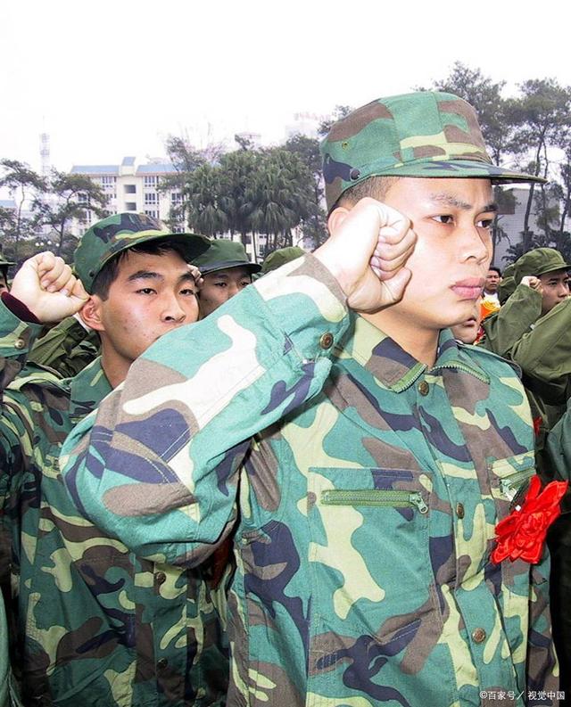 為什么大二當(dāng)兵最劃算？探索大學(xué)生入伍的最佳時(shí)機(jī)，大二入伍，探索大學(xué)生最佳入伍時(shí)機(jī)的原因與優(yōu)勢(shì)分析